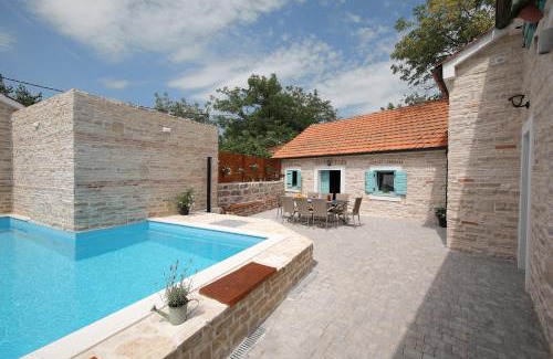 Donje Rastane Villa | Villa Lapis ZadarVillas