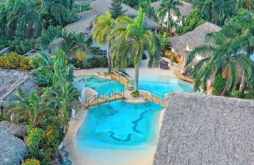 Las Galeras Apartment | Villa Las Palmeras con piscina en Las Galeras