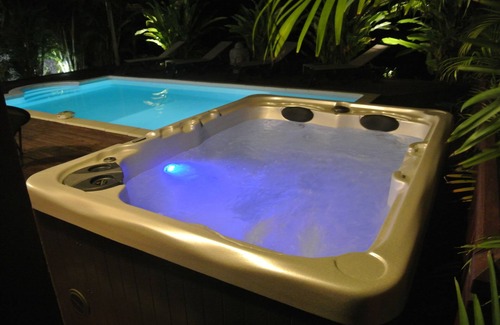Anse des Rochers Villa | VILLA LAURYNETTE Pool, SPA and Fitness
