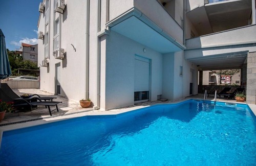 Ravno Apartment | Villa Lavanda - Two Bedroom Apartment with Balcony A1