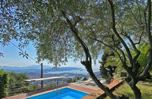 La Spezia Villa | VILLA LE PALME 18 pax with private pool free WiFi sea view near Cinque Terre