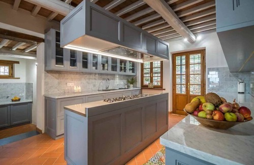 Corsanico House | VILLA LE QUERCE, earthly paradise in the hills of Versilia