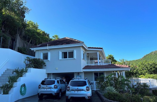 Anse de Lorient Villa | Villa Le Refuge, panoramic ocean views in private setting above Lorient Beach