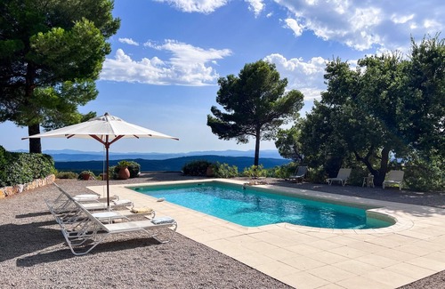Tourtour Villa | Villa "Le Sortilège": panoramic view and swimming pool