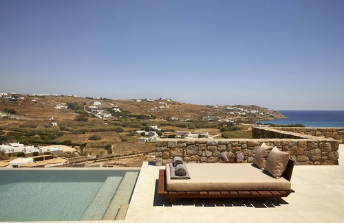 Xilokeratidi Villa | Villa Leblón | Made for memories and prestige - Vacation Planning included