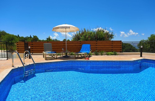 Meladeia Villa | Villa Lefkas: Holiday Villa To Rent, Pool, Views, WiFi, A/C