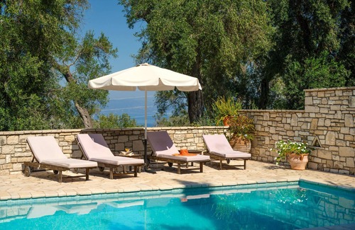 Rantatika Villa | Villa Lenio Paxos in Anemogiannatika