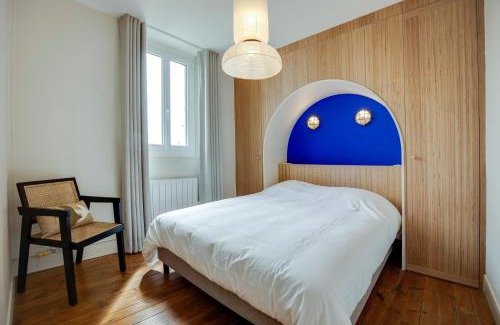 Saint-Regnobert-de-la-Cote-de-Nacre Apartment | Villa Les Hirondelles - Appartement avec Jardin Front de mer