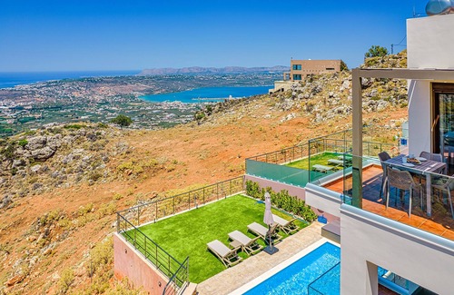 Katochori Villa | Villa Lia with private ecologic pool and amazing view!