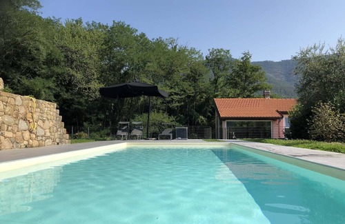 Beverino Villa | VILLA LIGURE 4 + 2 Pax Exclusive Pool, A/C, Free WiFi, BBQ near Cinque Terre