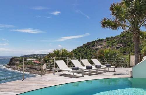 La Grande Montagne Villa | Villa Lo Scoglio by Fantasia Villas