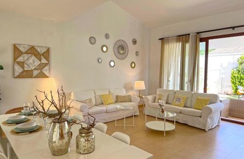 Cabo Roche Villa | Villa Los Pinares de Monaco en Roche, Conil, Cádiz