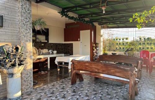 Lucap House | Villa Lourdes