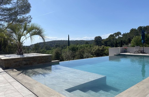 Lorgues Apartment | Villa Lovin'provence 4 Magnifique Piscine À Débordement Splendide VUE