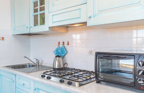 Pittulongu Apartment | Villa Lucia - Aliterno V6 with Terrace; Parking Available