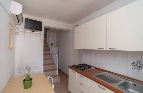Mattinata Apartment | Villa Lucia Mono 2 Pomegranate