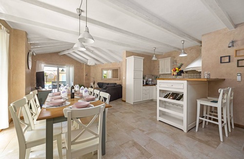 Fazana Villa | Villa Luka in Fažana with pool & playground only 600 meter from the beach