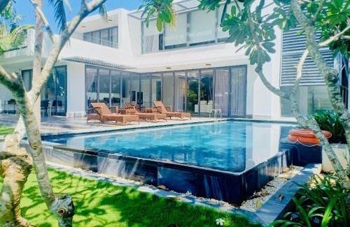 Phuoc Thuan Villa | VILLA LUXURY 5PN SANCTUARY RESORT - TRUNG TÂM HỒ TRÀM l gần biển CÁCH 20MET
