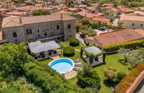 Gesturi Villa | Villa 'Luxury Home Borgo Antico' with Mountain View, Wi-Fi and Air Conditioning