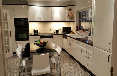 Vilamoura Villa | VILLA LUZ, with 7 bedrooms, 7 WC, swimming pool, beautiful garden, near Golf and beaches