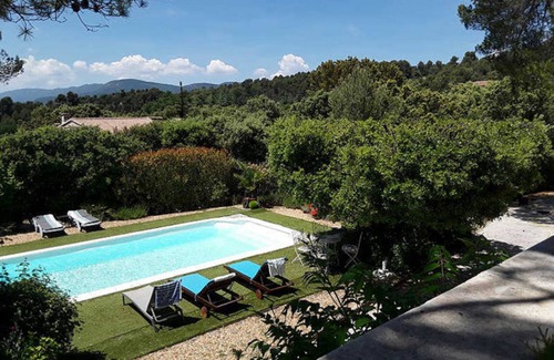 La Bastide-des-Jourdans Villa | Villa 'Maison Dans Le Luberon' with Private Pool, Private Terrace and Wi-Fi