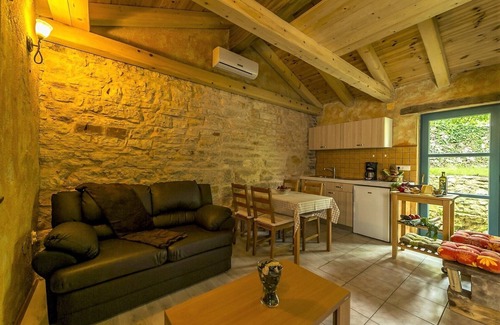 Pazin Villa | Villa M-Mate with Pool - Privacy Guaranteed