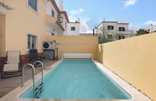 Monte Raposo Villa | Villa 'Machado' with Private Pool, Balcony and Wi-Fi
