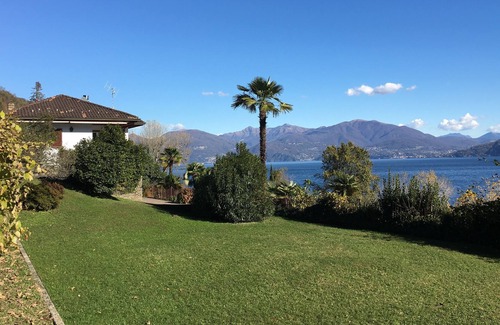 Ghiffa Villa | Villa Maggiore with a dream lake view from all rooms