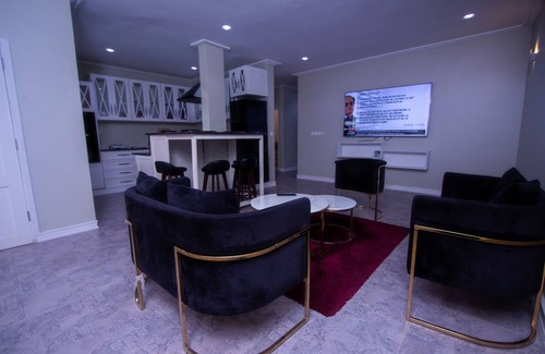 Douala Hotel | Villa Magnum! The whole complex, in a quiet area, makes for a satisfying stay.