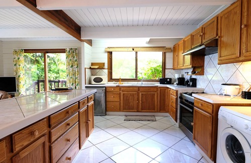 Otumai Villa | Villa Maharepa Beach by ENJOY VILLAS/3 bdrm with AC/2 bath/private pool + beach