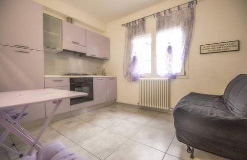 Porotto House | Villa Mallia B: A welcoming apartment situated in a quiet location, a few minutes from the town center, with Free WI-FI.