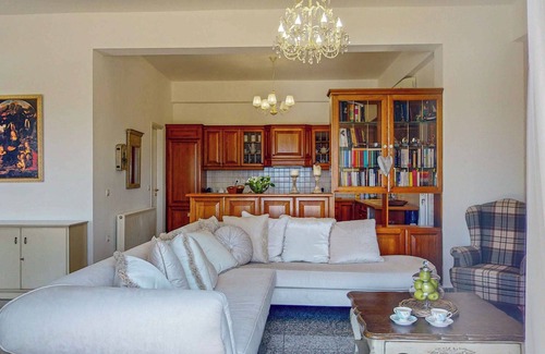 Vathianos Kampos Apartment | Villa Manetti w/Private Pool and Garden by Hospi