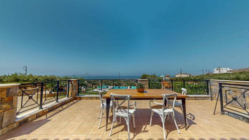 Vathianos Kampos Villa | Villa Manetti with Private Pool and Garden by Hospi
