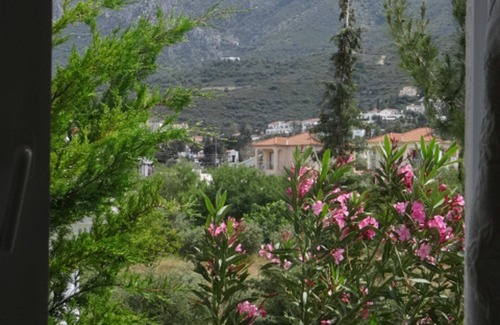 Edremit Villa | Villa Manolya with superb mountain & sea views +pool & gardens in premium area