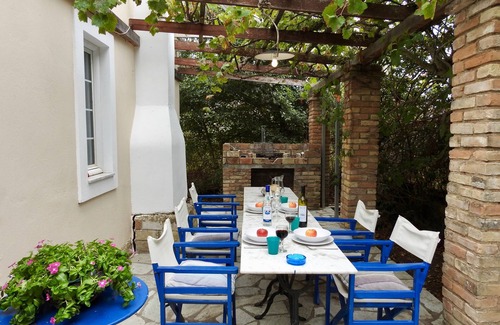 Ag. Georgios Villa | Villa Mantis - feat. private pool and garden