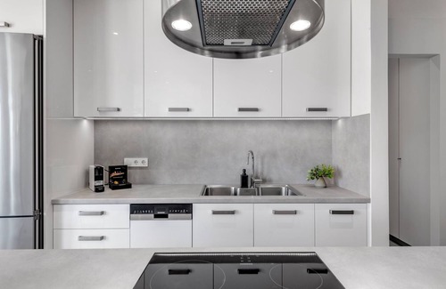 Vissa Villa | Villa 'Mare' with Sea View, Wi-Fi and Air Conditioning
