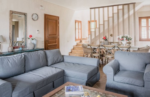 Dorida Villa | Villa "MARGO" at Skaloma, Nafpaktos