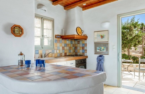 Glisidia Villa | Villa 'Mari Art Cycladic Villas - Levantis' with Sea View, Wi-Fi and Air Conditioning
