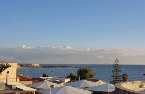 Marina di Modica Villa | Villa "Maria" 150 meters from the sea with beautiful beach with golden sand