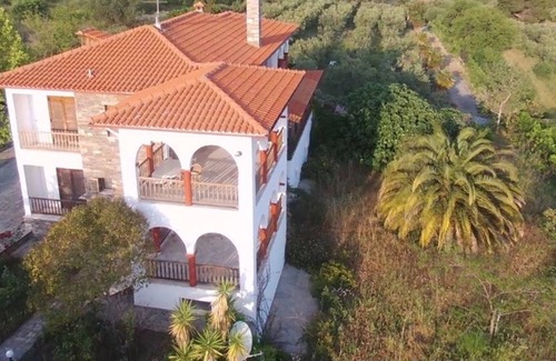 Ouranoupoli Apartment | Villa Maria Αpartment Ground Floor by TravelPro Services