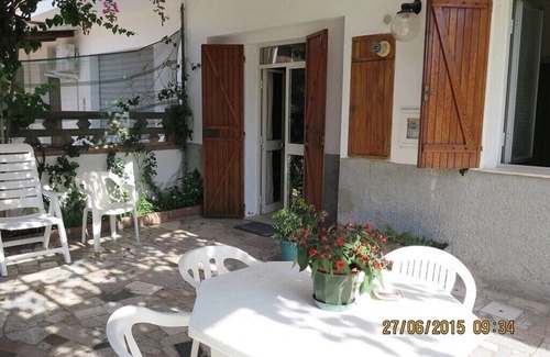 La Ciaccia Apartment | Villa Maria Three-room apartment with large garden near the sea