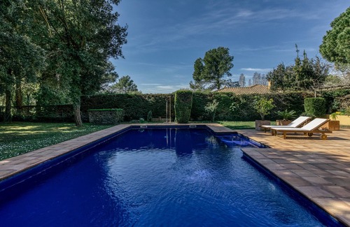 Navata Villa | Villa 'Maria' with Private Pool, Wi-Fi and Air Conditioning