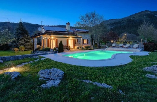 Lupoglav Villa | Villa Marija Učka in Brest pod Učkom - Haus für 4-6 Personen