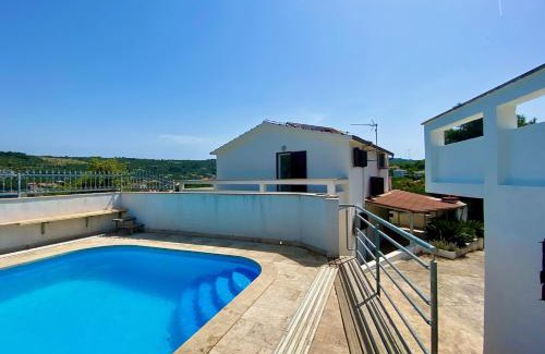 Veliki Drvenik Villa | Villa Marina with a private swimming pool right by the sea
