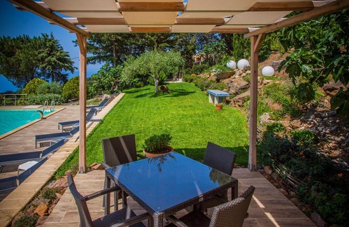 Cefalu Villa | VILLA MARIO 'with pool for 7 persons 4camere bedroom in cefalù, with Wifi