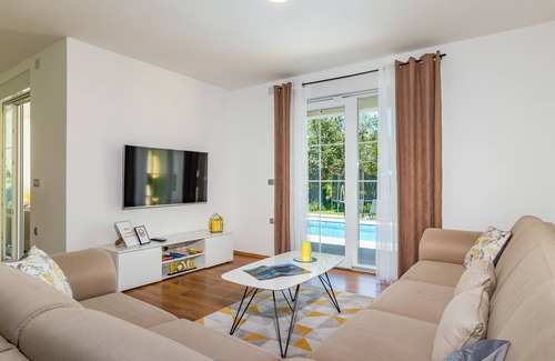 Polje Cepic Villa | Villa Mario with private heated saltwater pool family pet friendly
