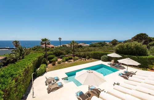 Sant Lluis Villa | Villa 'Mariposa' with Sea View, Wi-Fi and Air Conditioning