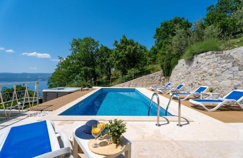 Lokva Rogoznica Villa | Villa Maruncela with sea and island views, 5 bedrooms, private pool, gym