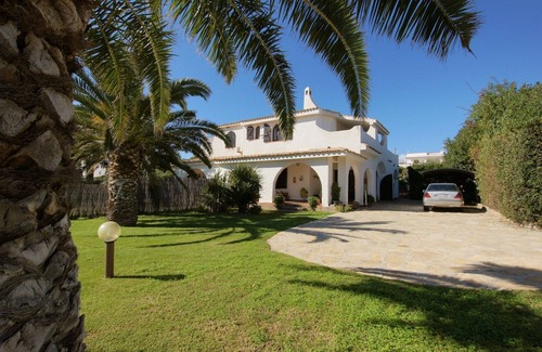 Sarroch House | Villa Mary in Pula: exclusive location with private access to the beach