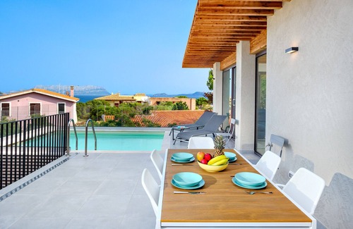 Baia Caddinas Villa | Villa Mathis by Klodge - exquisite seaview villa with pool